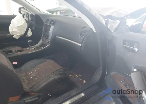 2011 Lexus Is z USA, uszkodzony, nr VIN JTHFF2C29B2517594